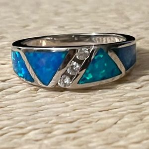 BLUE FIRE OPAL LAB GROWN STERLING SILVER WHITE ROUND TOPAZ STONE RING
